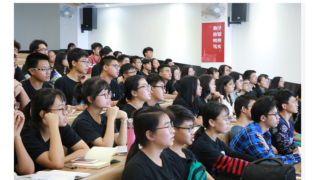 2125943.jpg 2125943.jpg